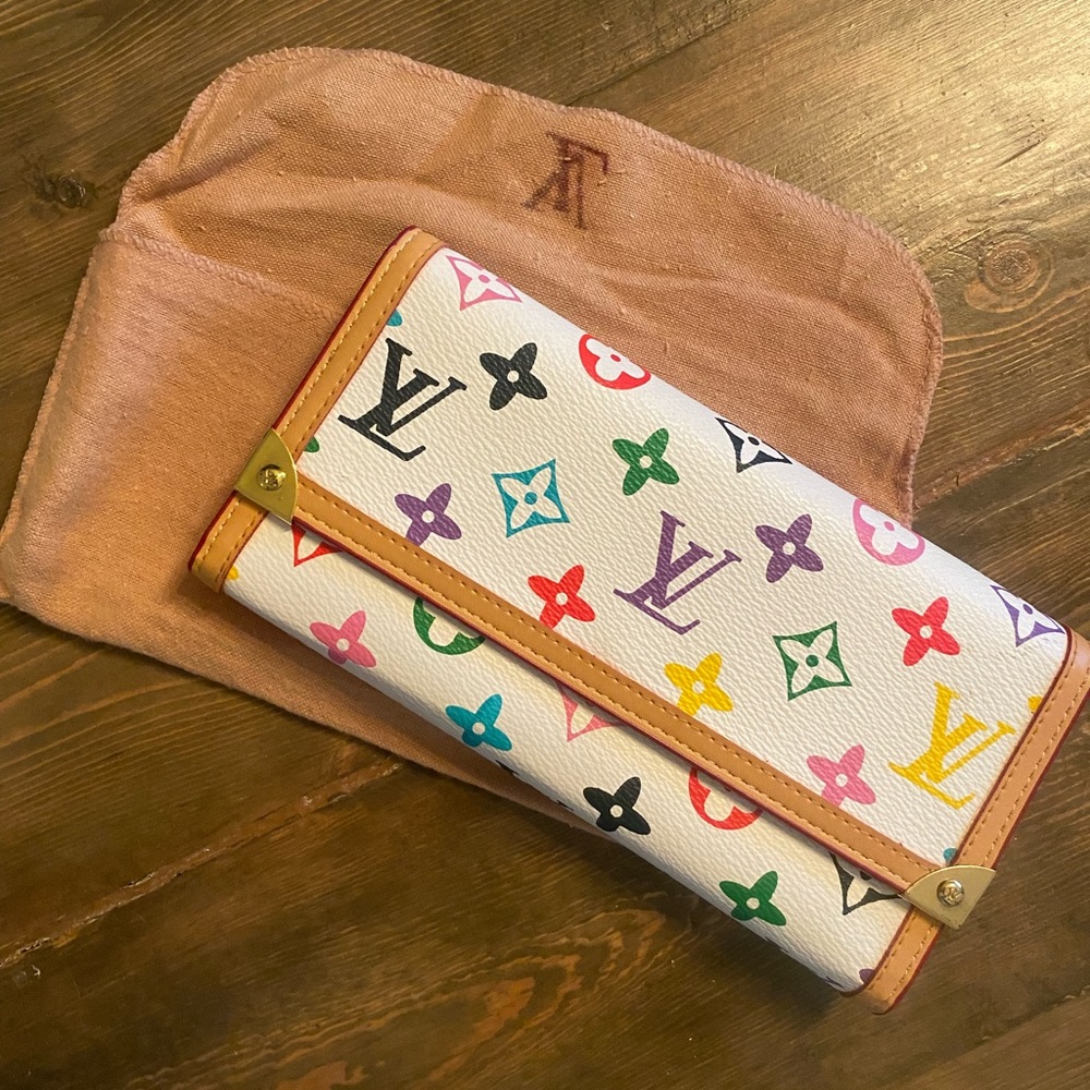 Louis Vuitton Wallet - White Leather - Vintage from the 2003 Collection